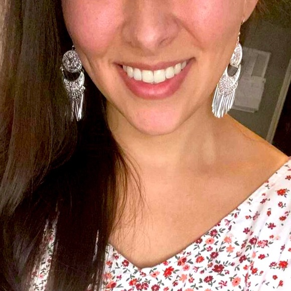 Exotically Shimmering Silver Metal Tasseled Medallion Chandelier Drop Earrings - Picture 7 of 15